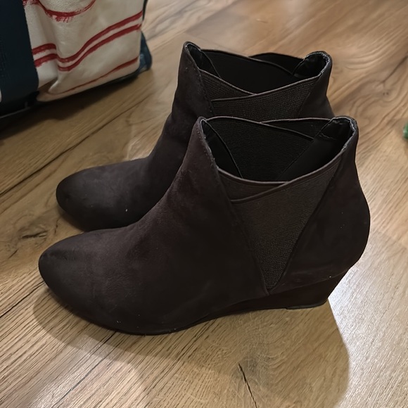 New Balance woman’s ankle boots - Picture 2 of 4